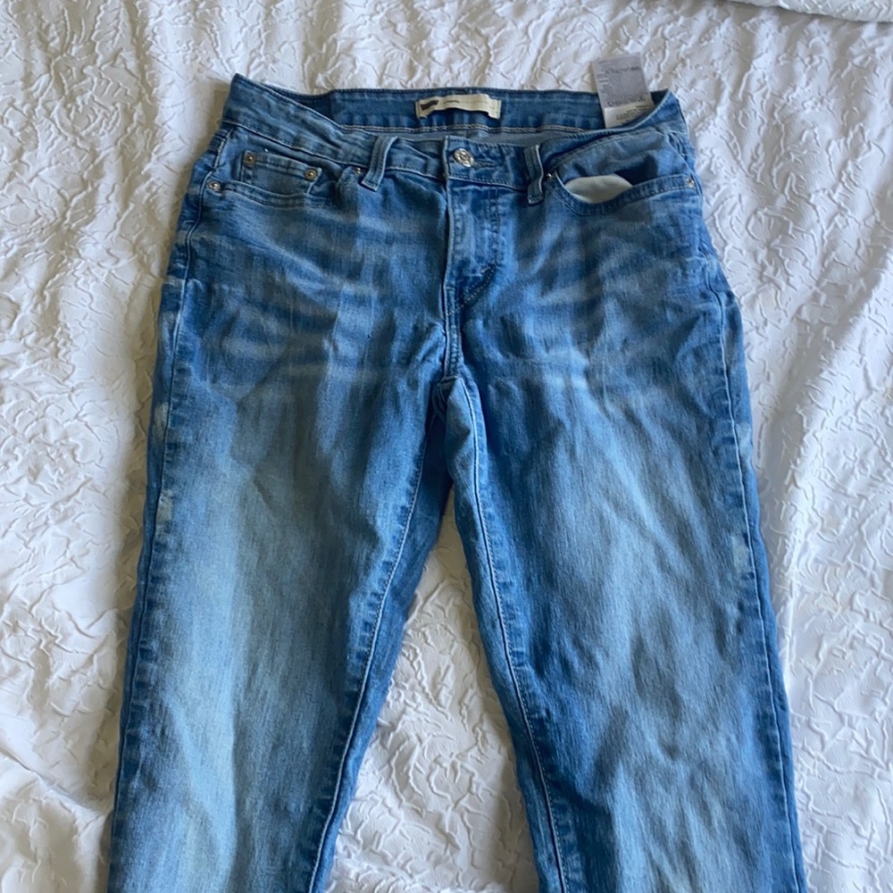 Levi’s size 6-8 skinny jeans